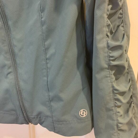 Lija Light Weight Jacket - Picture 4 of 6